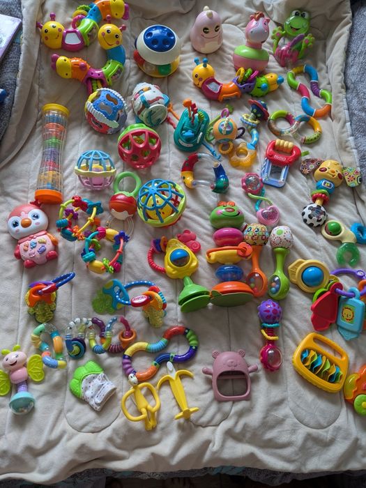 Chicco, Fisher price, Lamaze іграшки