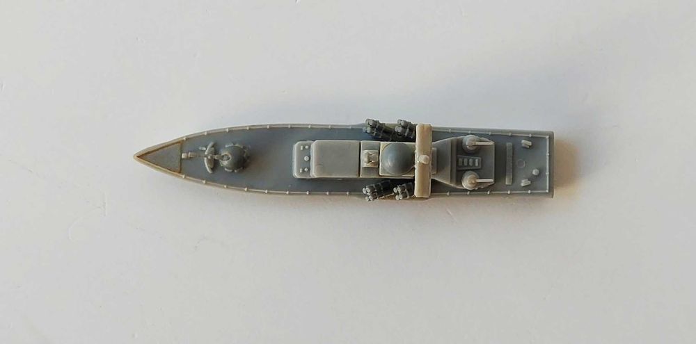 Kit montado de modelismo 1/700 em plástico da Corveta indiana Pralaya
