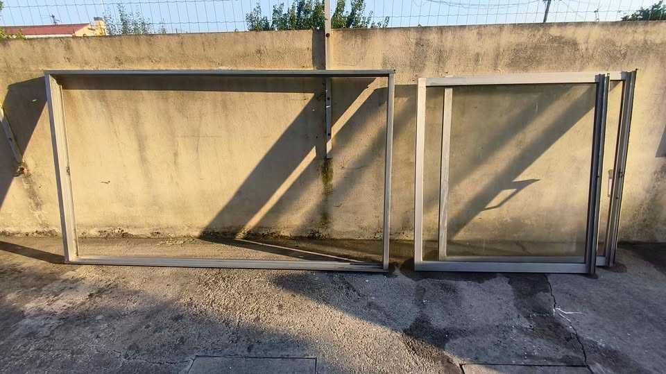 Janela em alumínio de correr de 1,94m x 1,10m