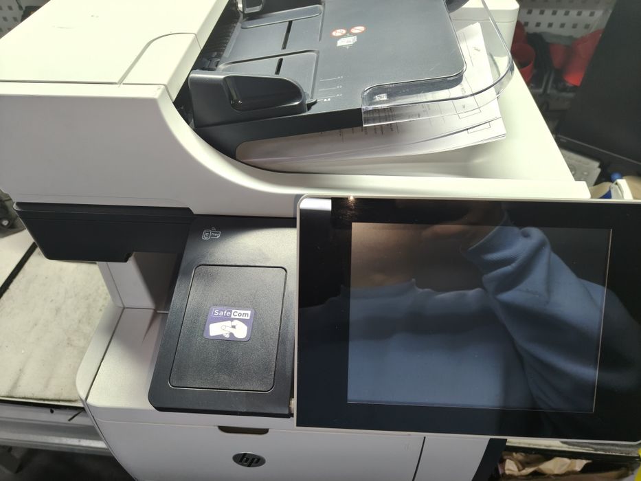 Лазерний монохромний БФП HP LaserJet Enterprise 500 M525f (дефект)