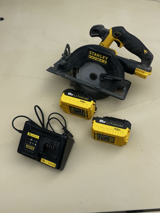 Serra circular a bateria stanley fatmax