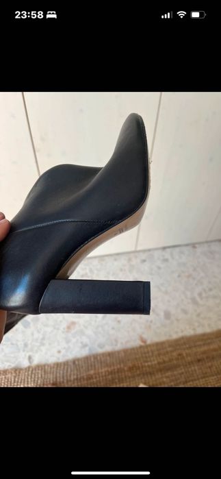 Botas em pele da Mango tamanho 39