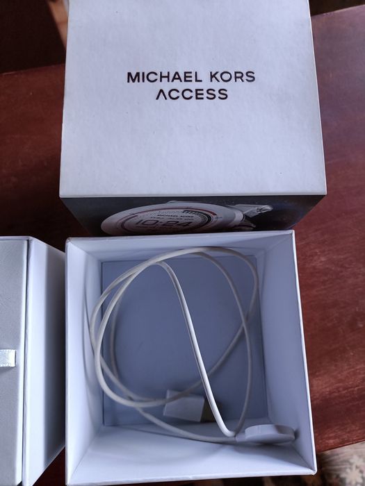 Smartwatch Michael Kors acess