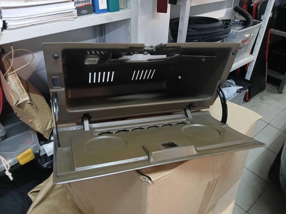 Porta-luvas Opel Corsa A