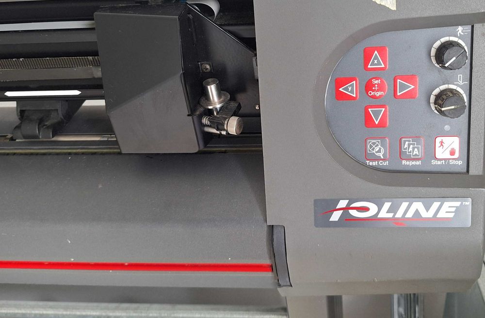 Plotter de corte ioline IS85 com cabo e software
