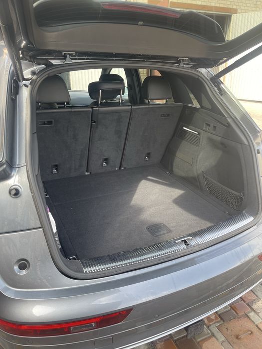 Audi SQ5 2018. Premium +