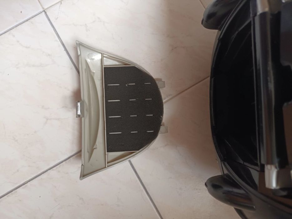 Aspirador Hoover Sprint 1600W - Silent Power