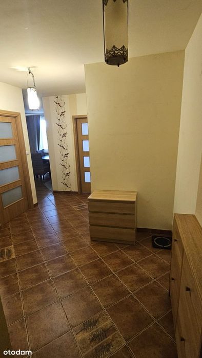 3 pokoje 61,84 m², Zacisze, I piętro, winda, balkon, garaż, metro