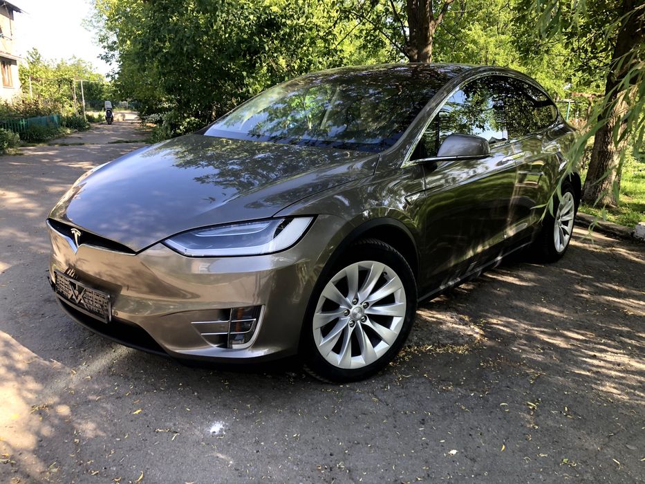 Tesla Model X 2016 VIN 5YJXCBE24GF008240 фото оголошення 2 з 24