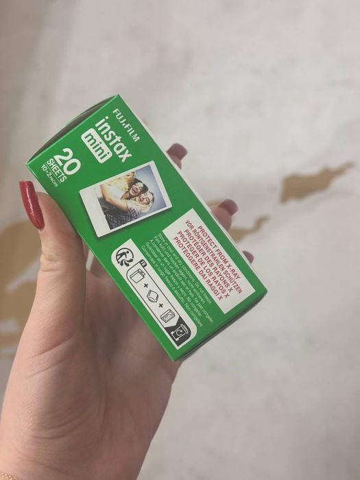 продаю катріджи на instax