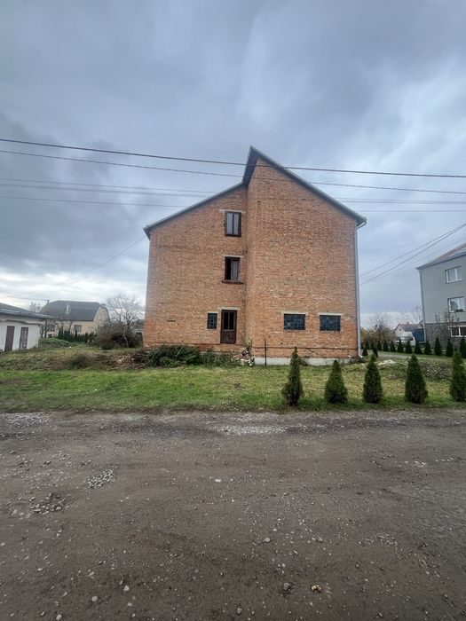 Продаж будинку місто Мостиська