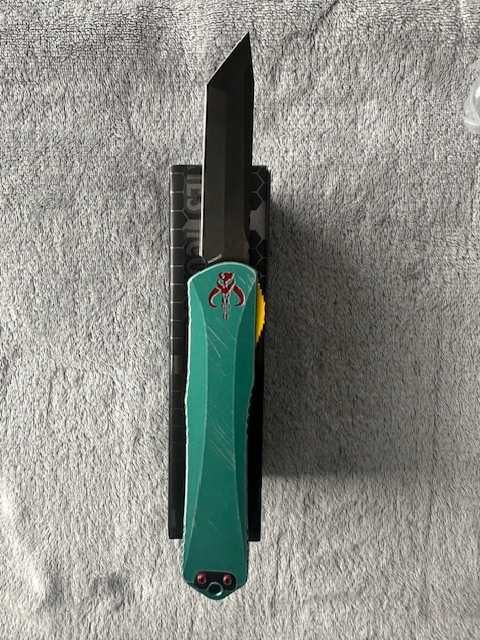 Heretic Manticore X Bounty Hunter Camo Carbon