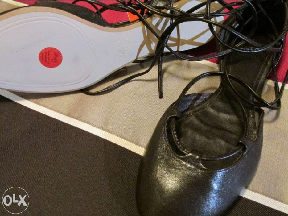 Sapatos de senhora novos