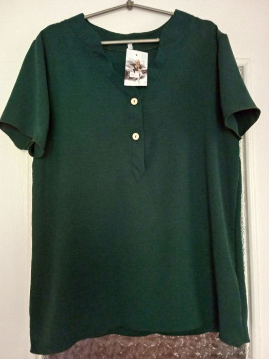 Блузка літня нова жіноча. Розмір 50-52.