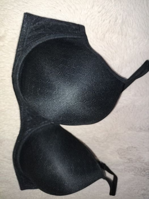 85 d biustonosz damski Triumph