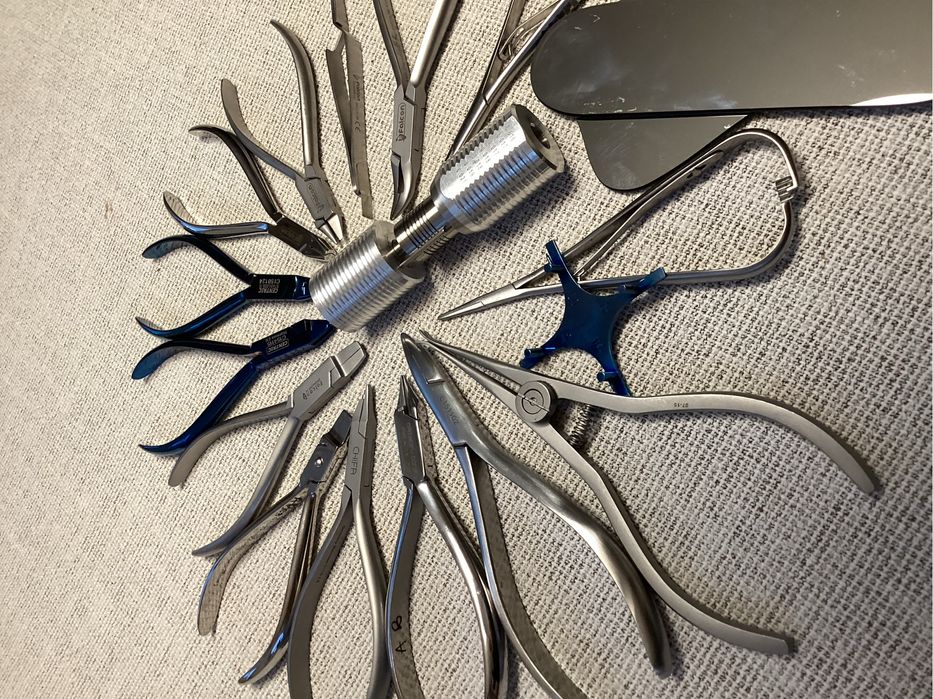 Kleszcze ortodontyczne -zestaw do szkoleń praktycznych.