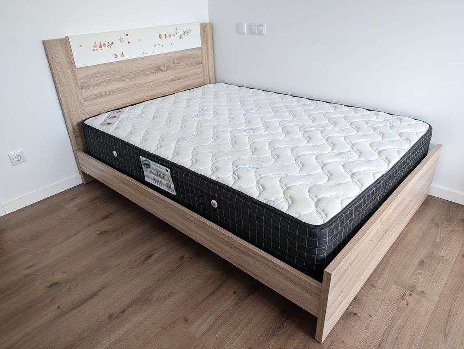 Quarto de casal completo - Marca: Lourini - Muito bom estado