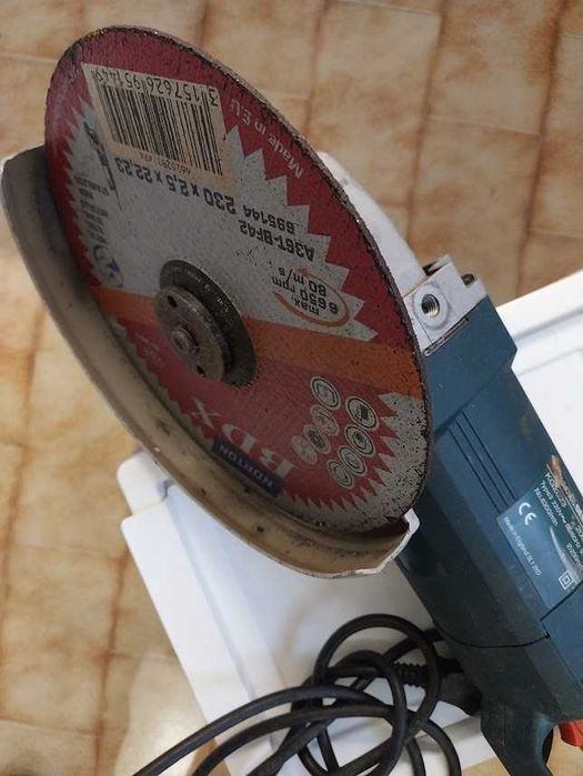 Rebarbadora Black & Decker 2000W