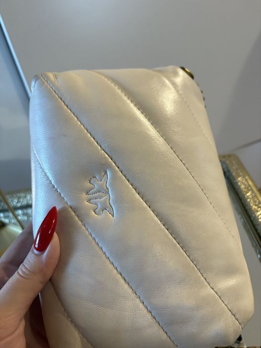 Pinko beżowa puff mini usta