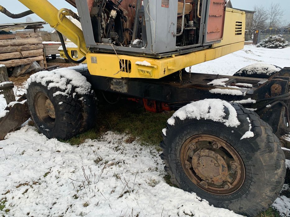 Екскаватор ЄО-3323