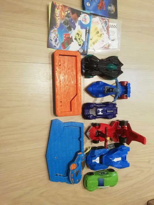 Hot Wheels i Battle Force