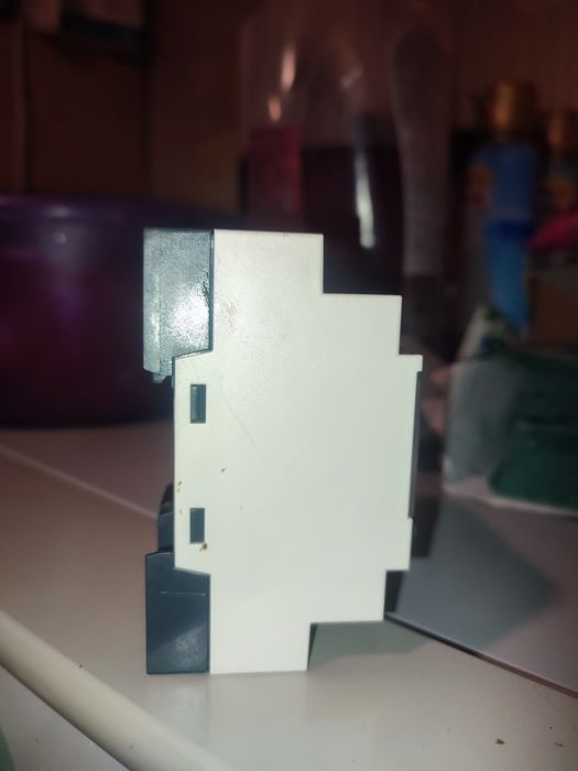 интеллектуальное реле SR2A101BD, Zelio Logic SR2 SR3,