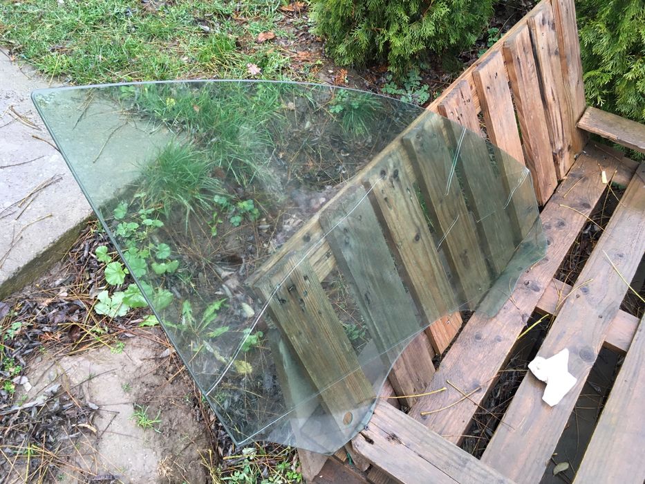 Скло подвійне Tesla Y 2024р.