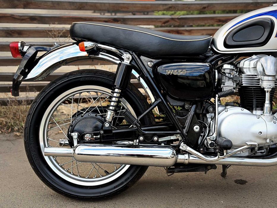 Kawasaki W650 2000 року, 1,3 тис. км пробігу