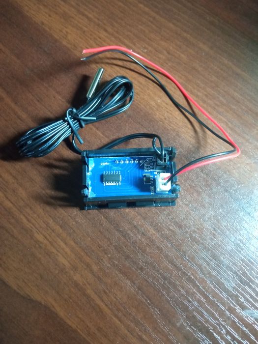 Термометр цифровий