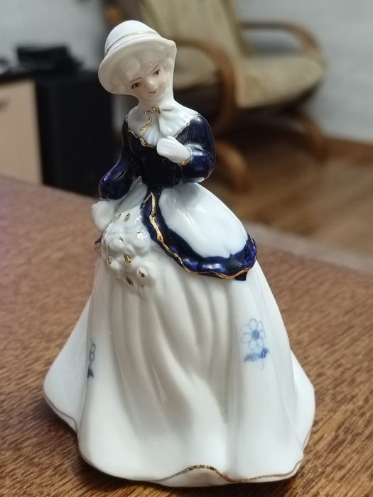 Figurka porcelanowa
