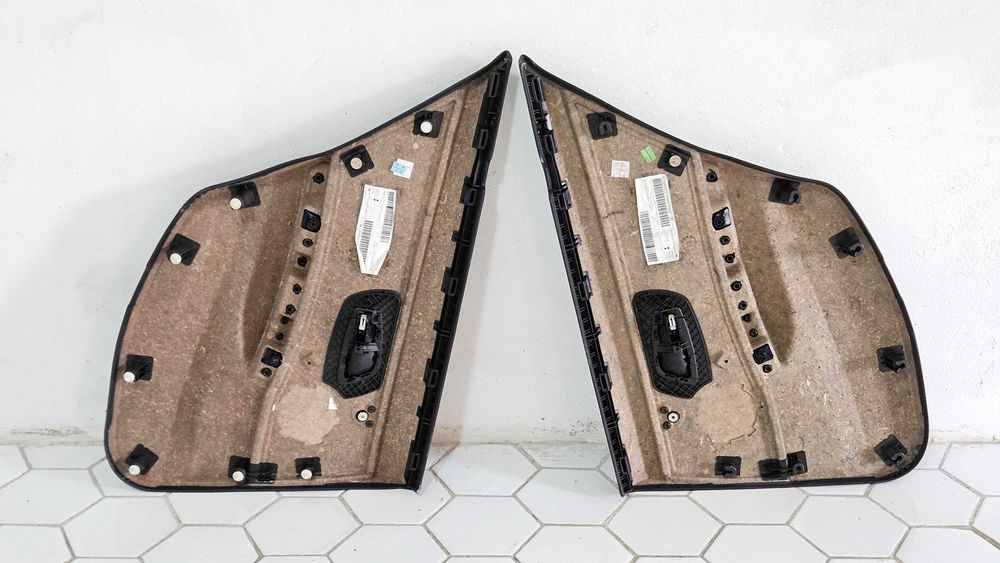 Conjunto Completo de Bancos (Tecido) + Quartelas Traseiras (Pele) - BMW E90