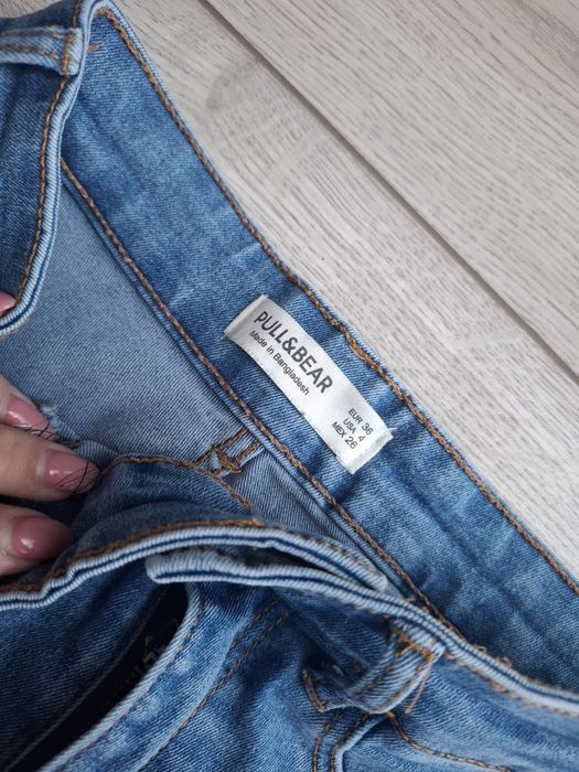 Spodnie jeansowe skinny Pull&Bear 36