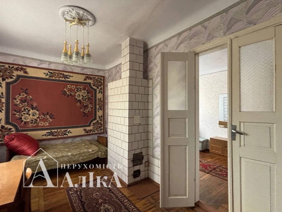 Продам будинок біля міста