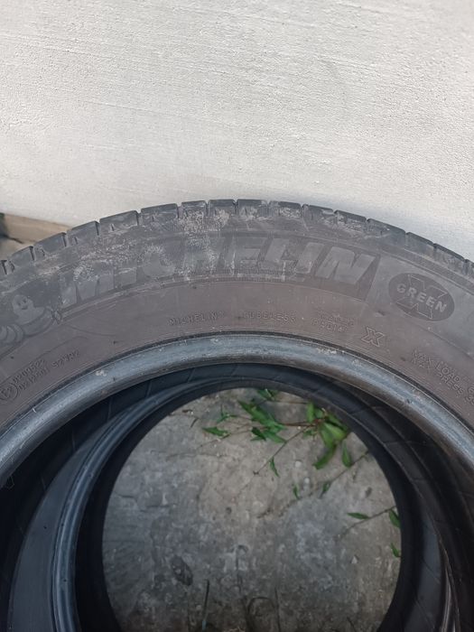 резина 215/65 r16 Michelin energy saver.