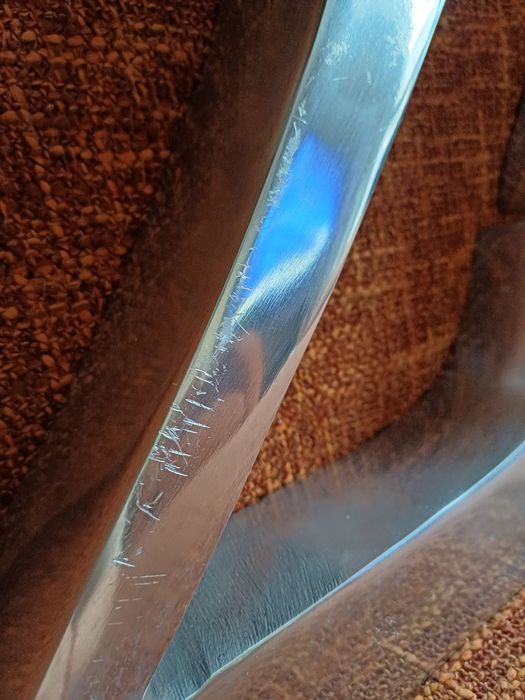 Potężne aluminiowe cyfry 24