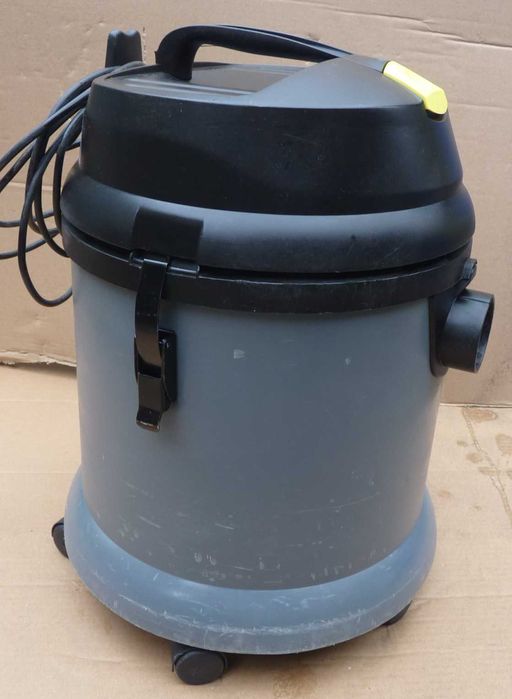 Odkurzacz przemysłowy Karcher NT 27/1