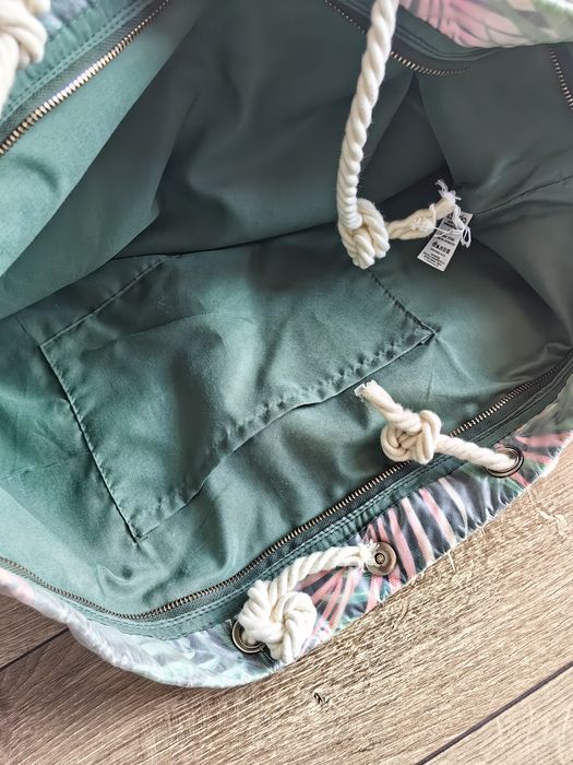 Duża torba plażowa Esotiq, zapinana, stan dobry