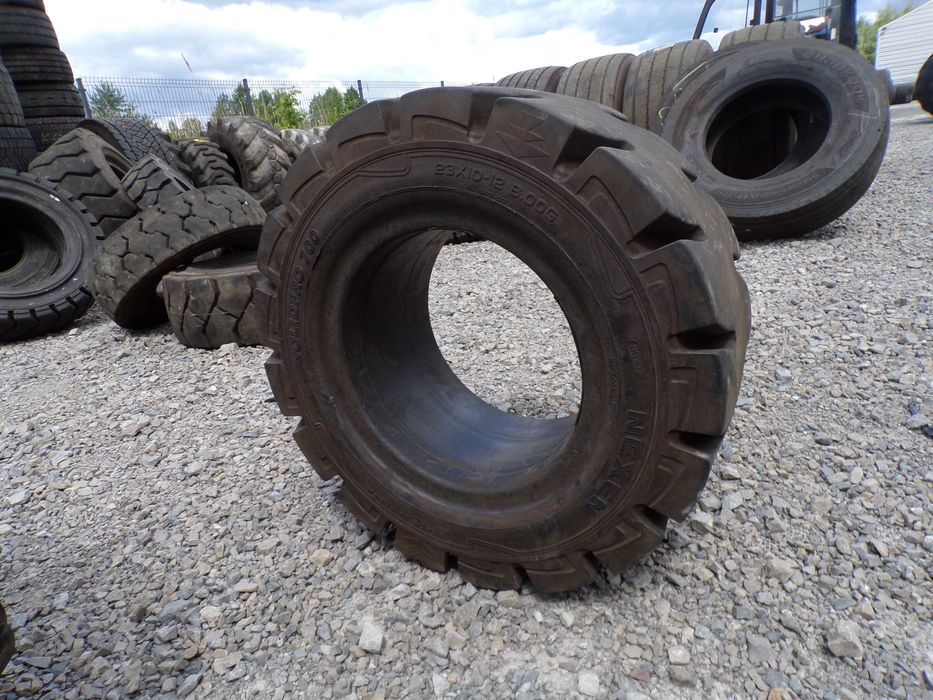 Opona 23x10-12 NEXEN SOLID PRO 700 pełna standard (350 netto)