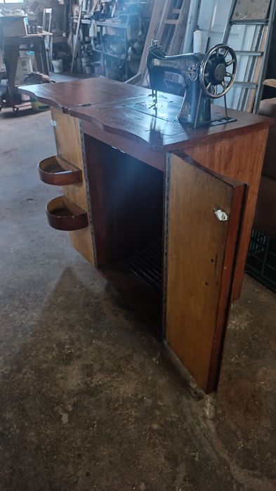 Maquina de costura de mesa