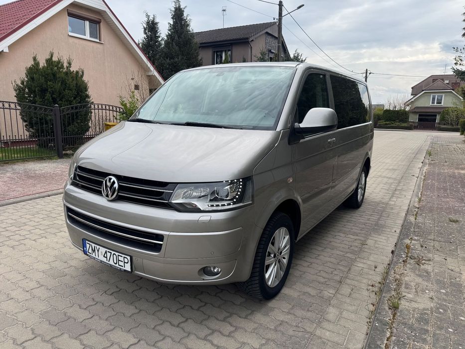 Volkswagen Caravelle 2.0TDI 180km Xenon Navi El.Drzwi Niski Przebieg !!