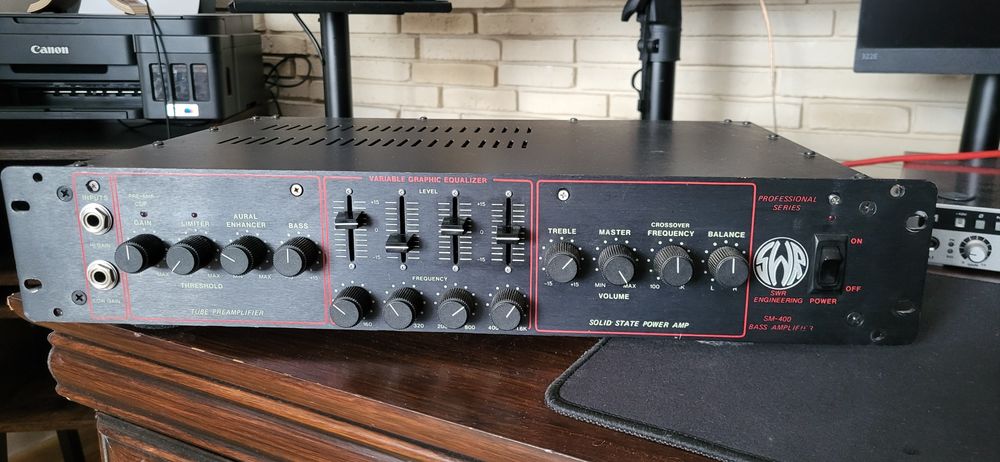 SWR SM-400 wzmacniacz basowy .