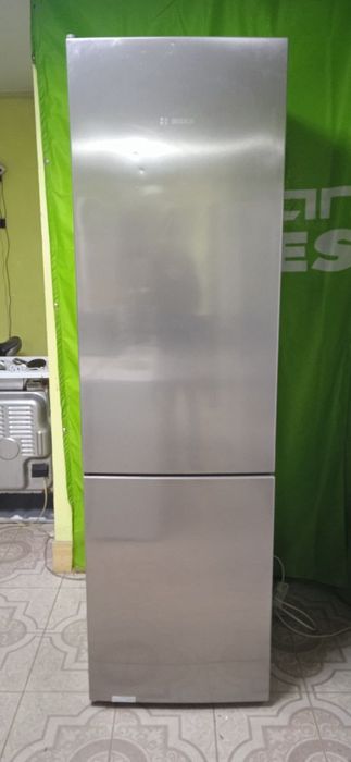 Холодильник б/в Bosch  нержавіюча  вис. 200  mod.KGV39VI31