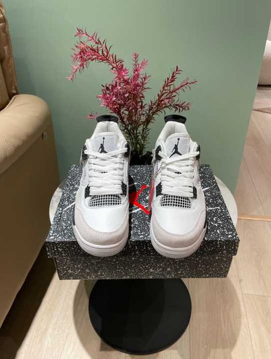 Air Jordan 4 Retro Military Black R.38