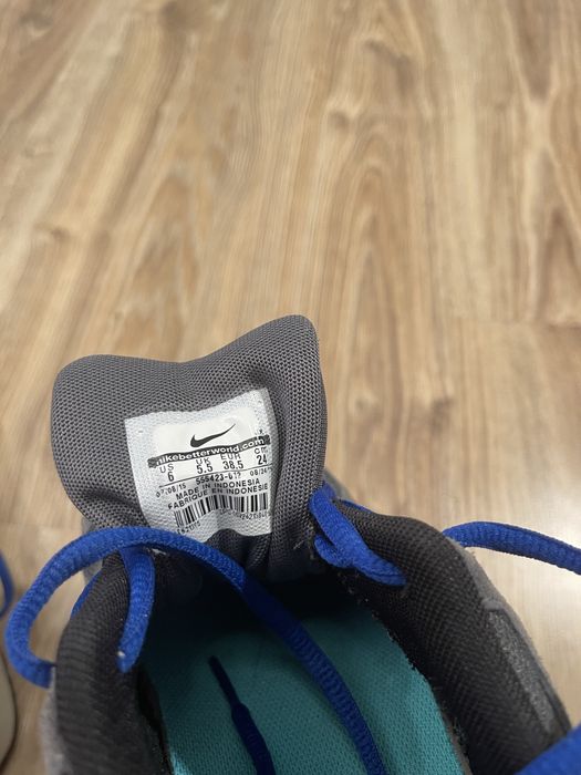 Nike Air Max  —-