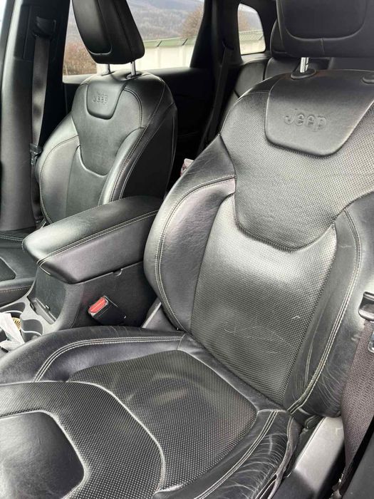 Jeep Cherokee 3.2 gaz/benz 2015 4х4