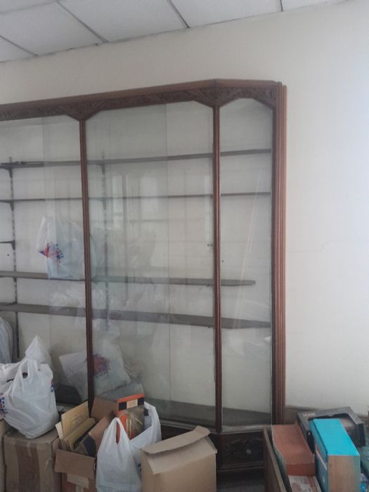 Expositores da antiga casa Bazar Londres na rua sa da bandeira porto
B