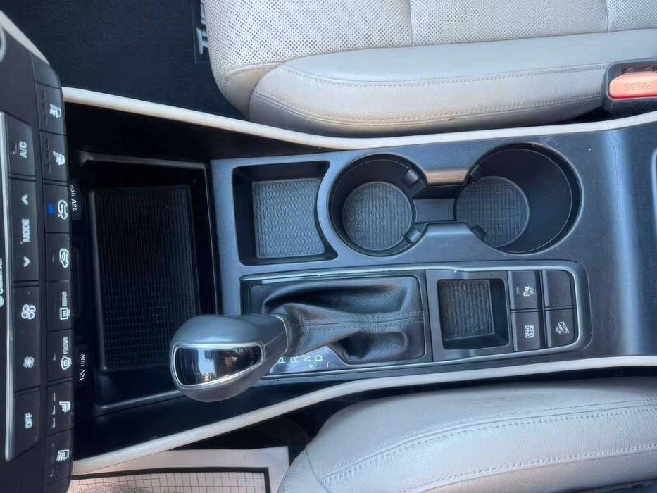 Hyundai Tucson Limited      2017