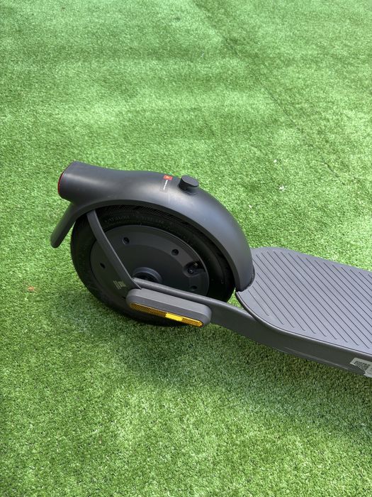 Trotinete Elétrica Xiaomi Mi Electric Scooter 3