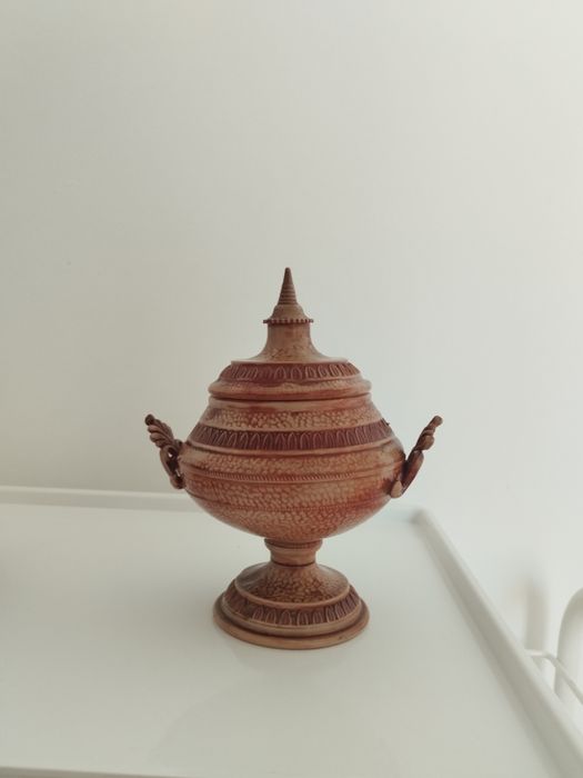 Pequenas caixas decorativas com tampas