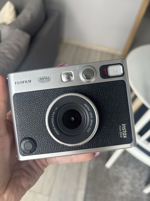 Aparat instax mini evo